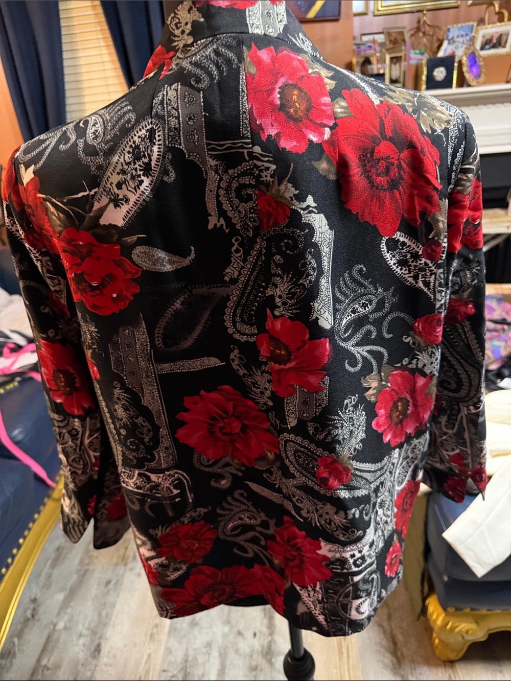 Women’s Kim Rogers Black Floral Blazer Jacket with Red Rose Print - Picture 6 of 12